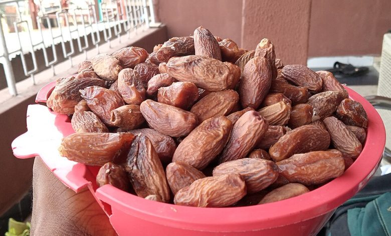سوق خضار وفواكه